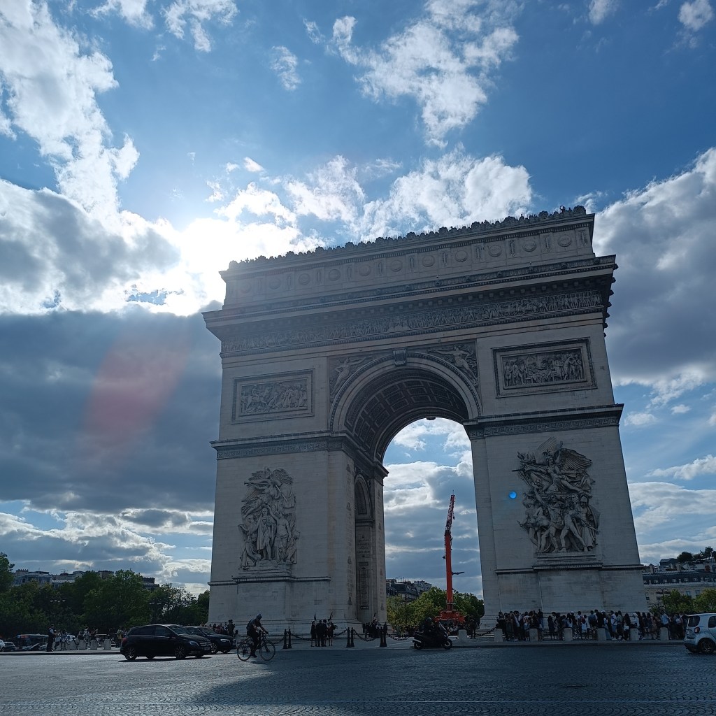 凱旋門 (Arc de Triomphe)