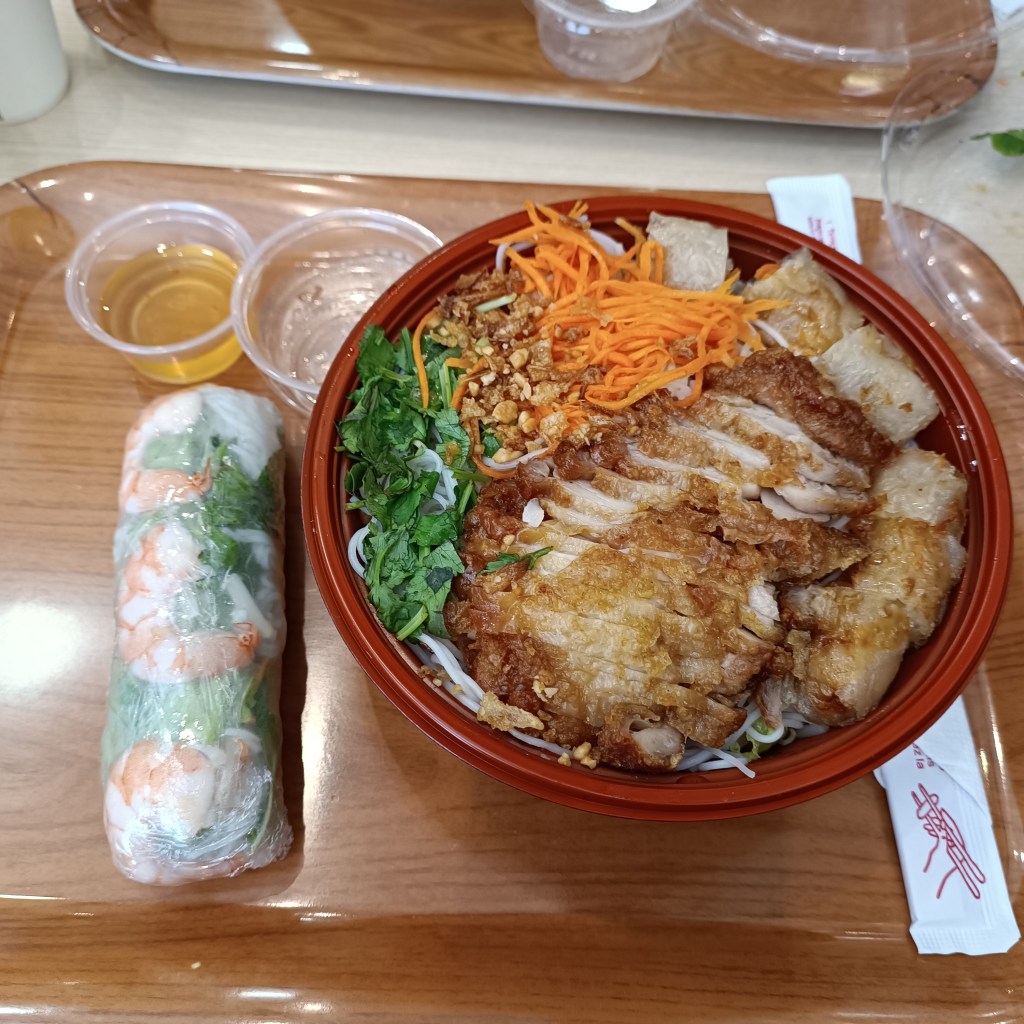 越式料理／日本料理／中式自助餐