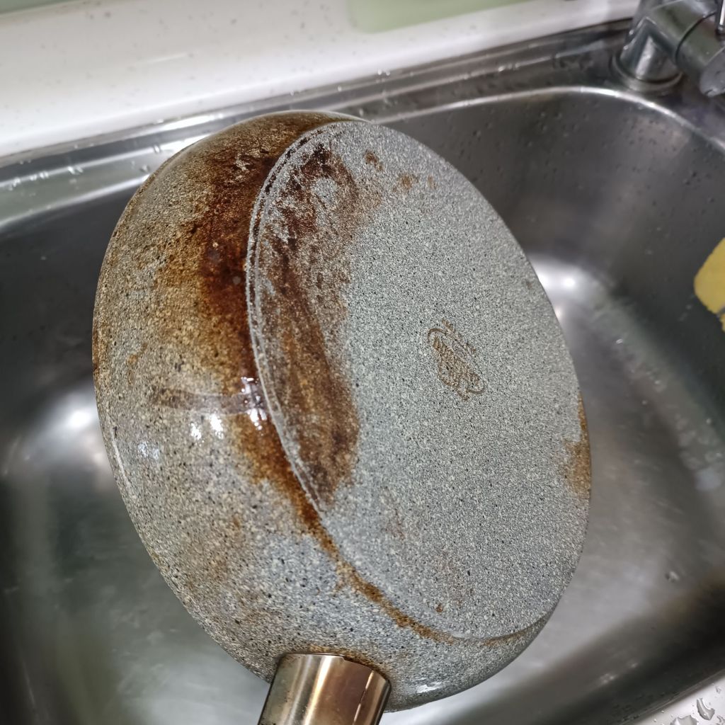 廚房/烤盤拔油去汙鏡面潔亮劑 使用前