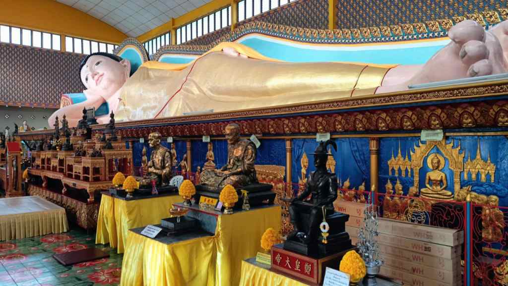 Burmese & Thai Temple