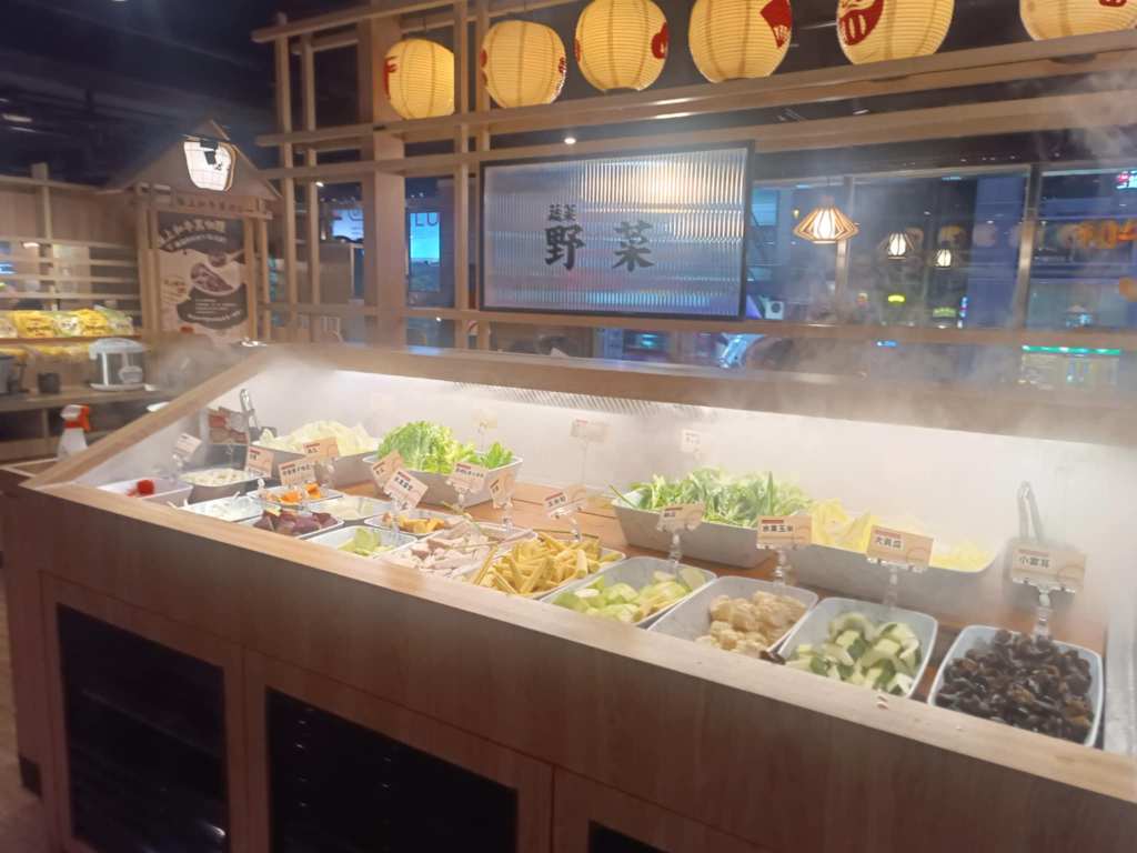 和牛涮-蔬菜、火鍋料吧