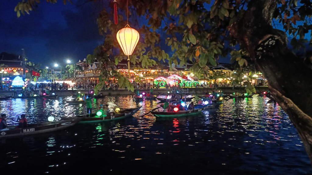 越南自由行 會安 秋盆河遊船