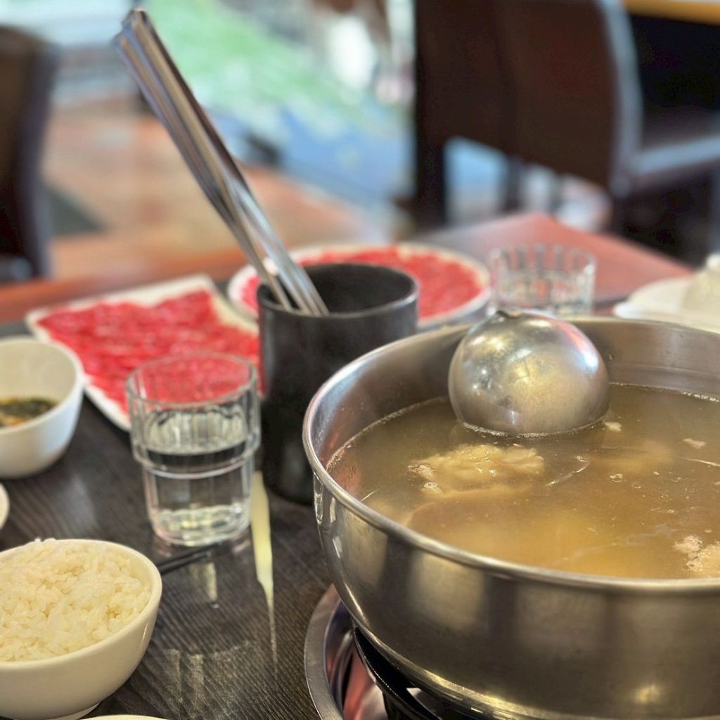 饗牛二館鮮牛肉專賣店