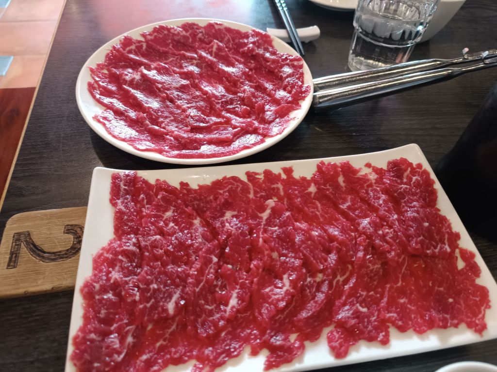 饗牛二館鮮牛肉專賣店