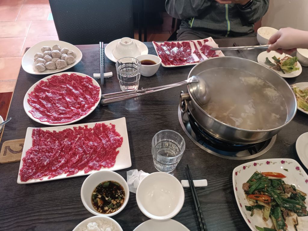 饗牛二館鮮牛肉專賣店