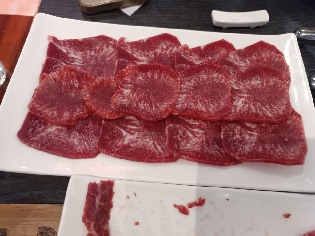 饗牛二館鮮牛肉專賣店