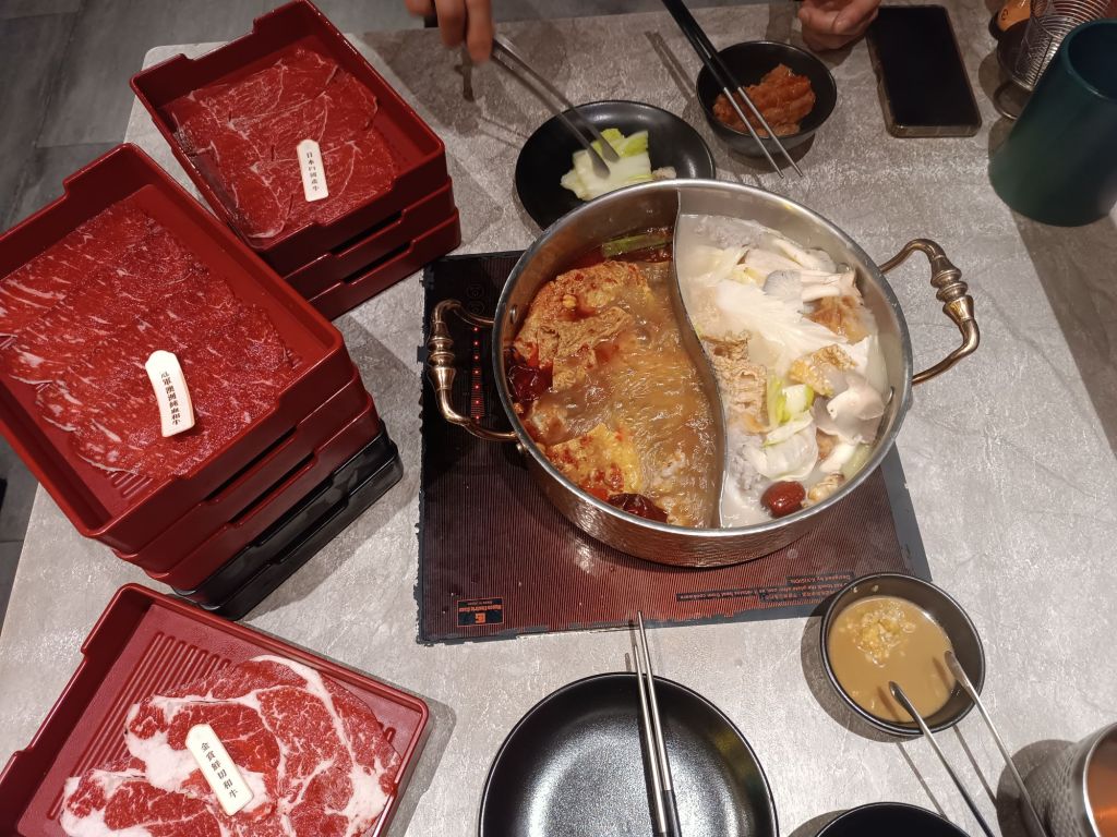 台北麻辣火鍋推薦-向辣麻辣鍋吃到飽